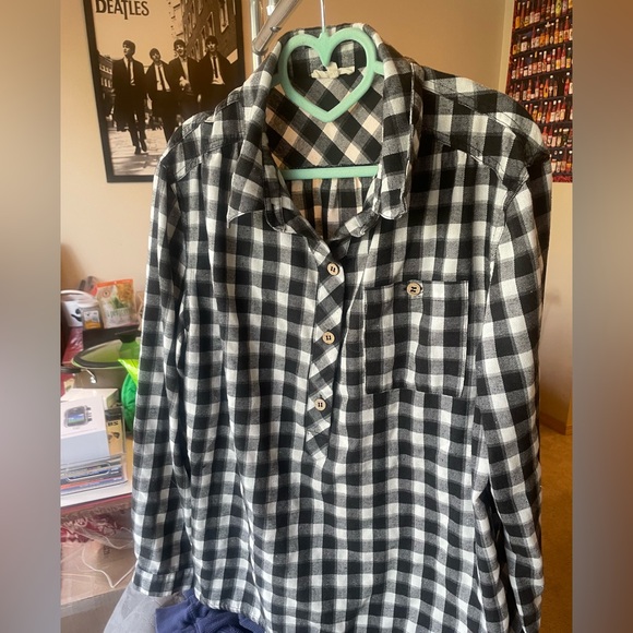 easel Tops - Easel size small quarter button tunic